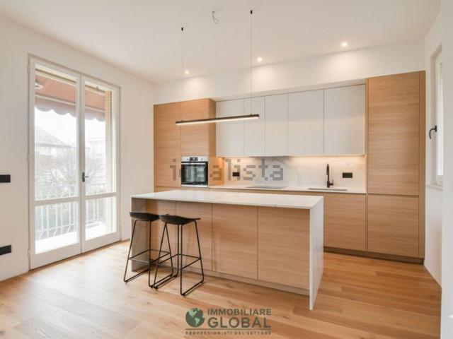Appartamento in vendita di 199 m² in Viale Giacomo Puccini, 20
