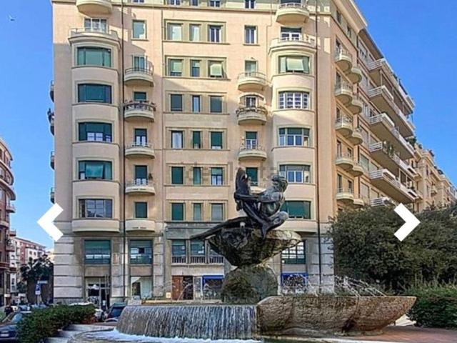 Appartamento in vendita di 199 m² in Piazza Guglielmo Marconi, 5