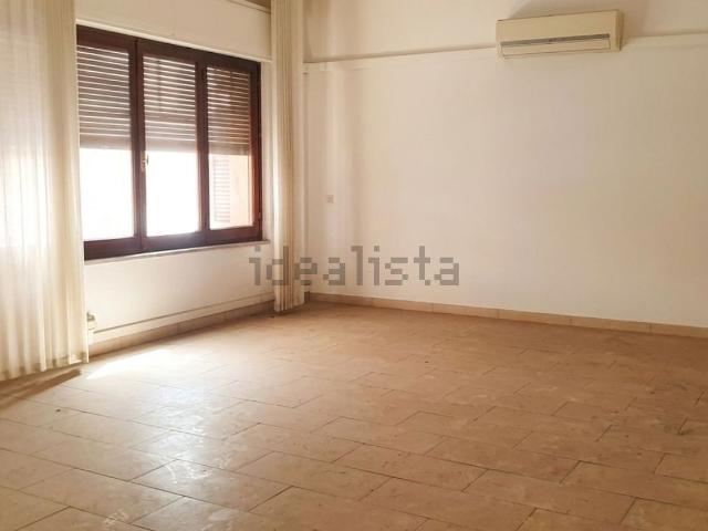 Appartamento in vendita di 199 m² in Piazza Vittorio Veneto, 20