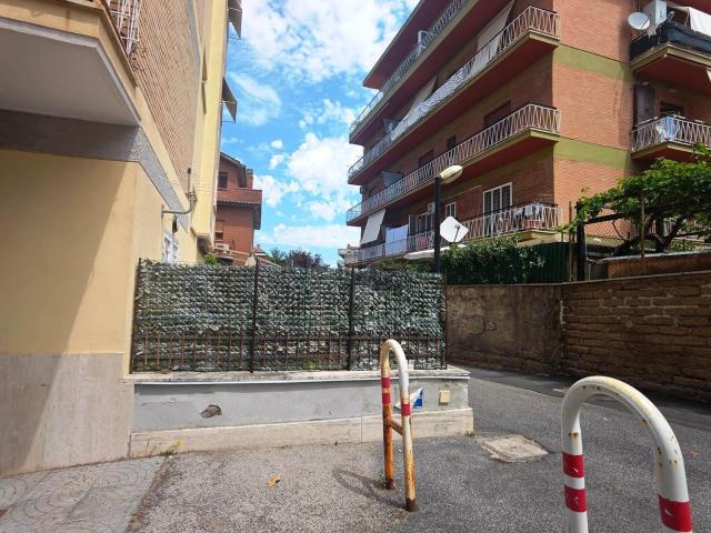 Appartamento in vendita di 23 m² in Via di Poggio Bustone, 19