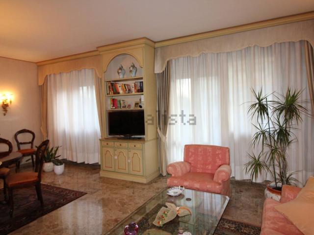 Appartamento in vendita di 200 m²