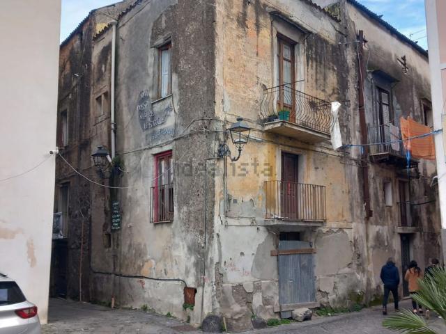 Appartamento in vendita di 200 m² in Via Collegiata