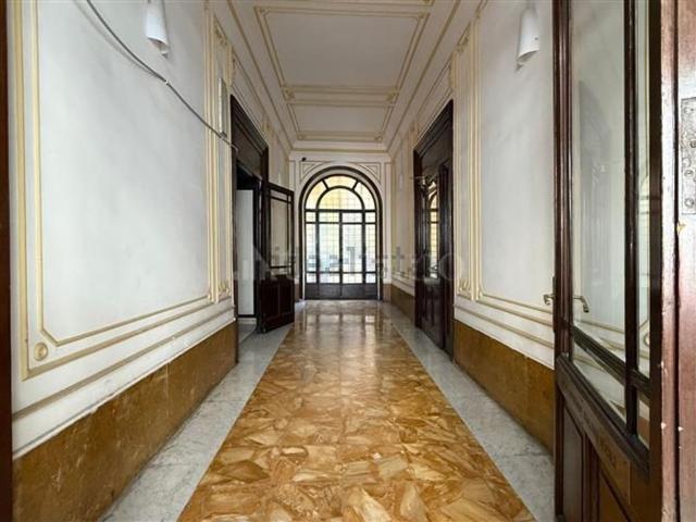 Appartamento in vendita di 200 m² in Via Collina