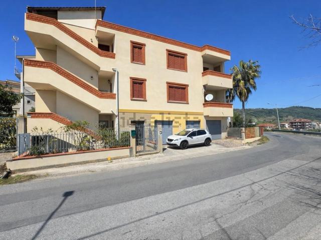 Appartamento in vendita di 200 m² in Via Cavaliere Vittorio Veneto