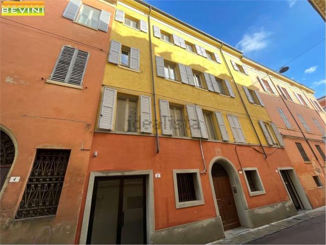 Appartamento in vendita di 200 m² in Via Canalino, 50