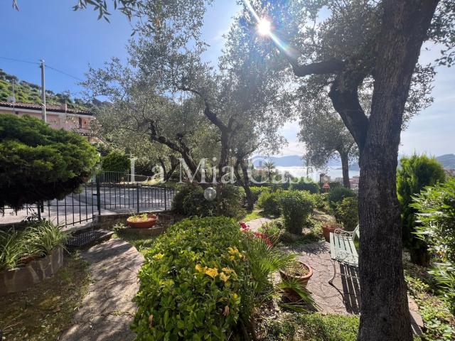 Appartamento in vendita di 200 m² in Via Carbognano 3 ° Traversa