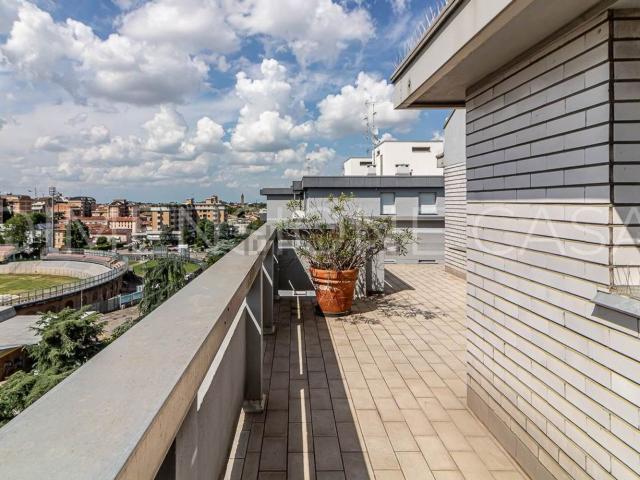 Appartamento in vendita di 200 m² in Via Carlo Marx