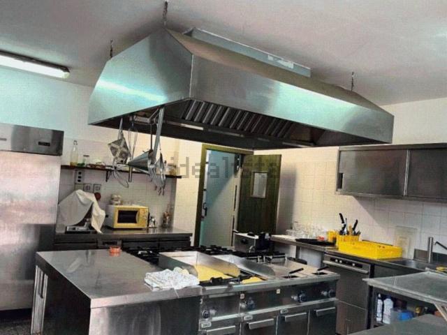 Appartamento in vendita di 200 m² in Via Case Sparse