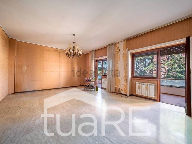 Appartamento in vendita di 200 m² in Via Cassia