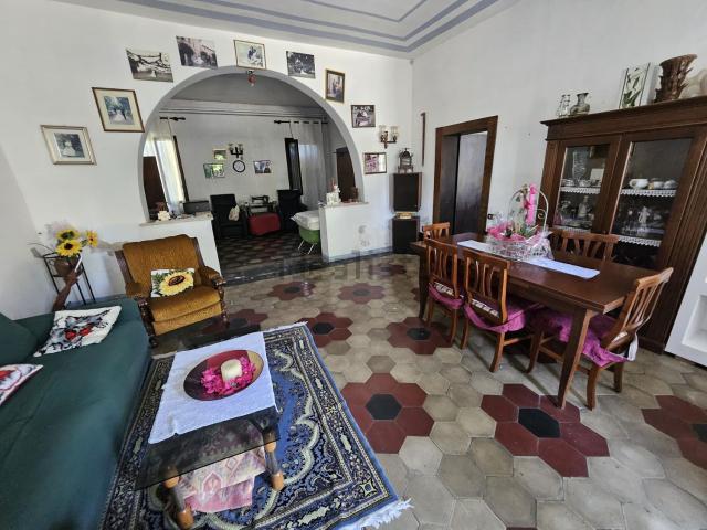 Appartamento in vendita di 200 m² in Via Chiodo