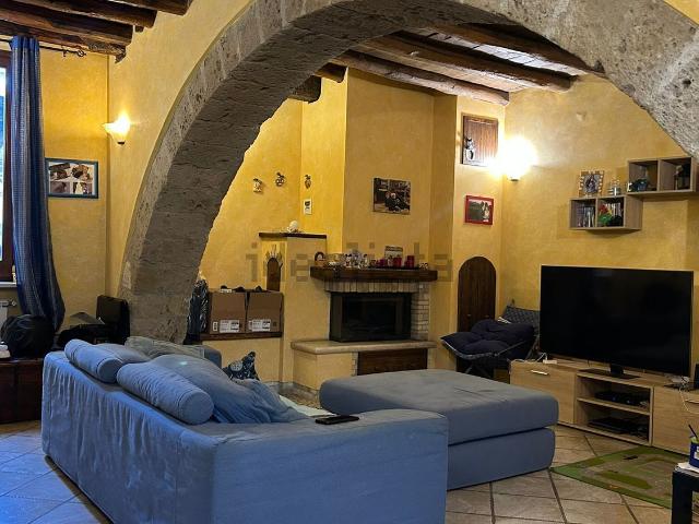Appartamento in vendita di 200 m² in Via Antonio Gramsci