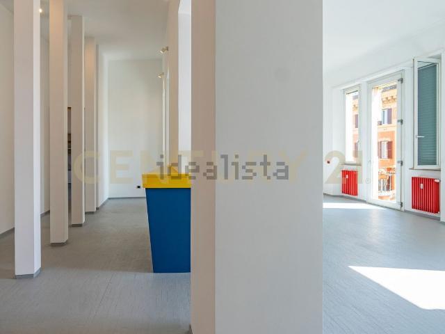 Appartamento in vendita di 200 m² in Via Antonio Mordini, 14