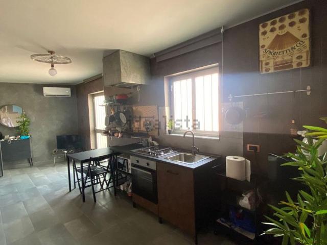 Appartamento in vendita di 200 m² in Via Angelo Musco