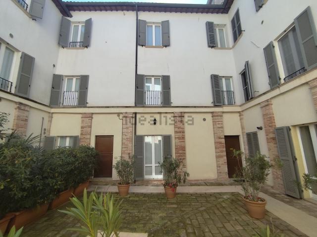 Appartamento in vendita di 200 m² in Via Abbati