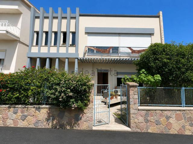 Appartamento in vendita di 200 m² in Via Agostino Napoleone, 7