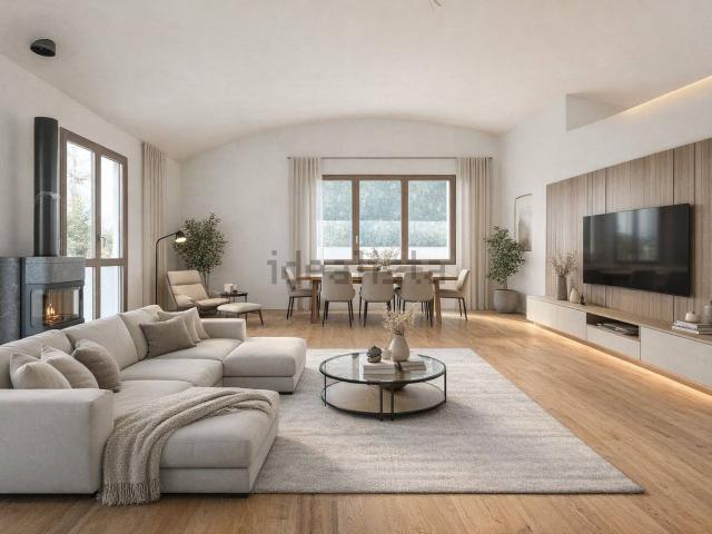 Appartamento in vendita di 200 m² in Via Assunta