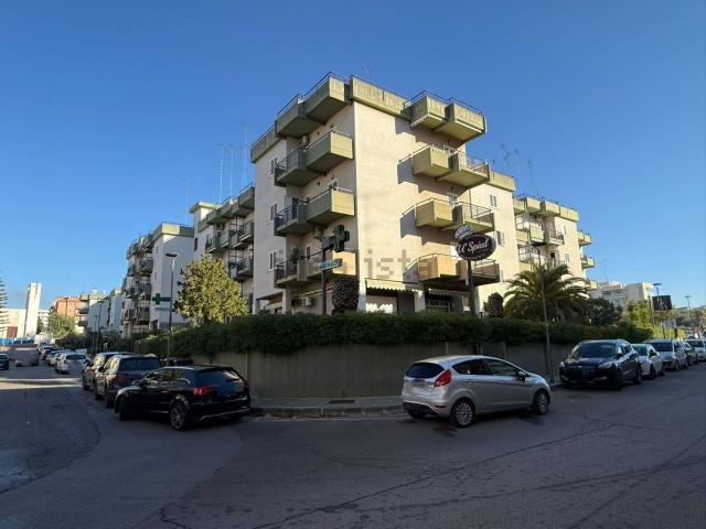Appartamento in vendita di 200 m² in Via Bari, 9