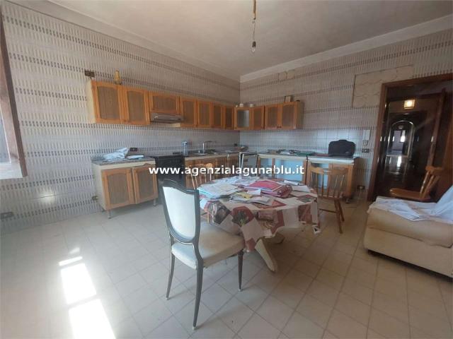 Appartamento in vendita di 200 m² in Via Bessarione