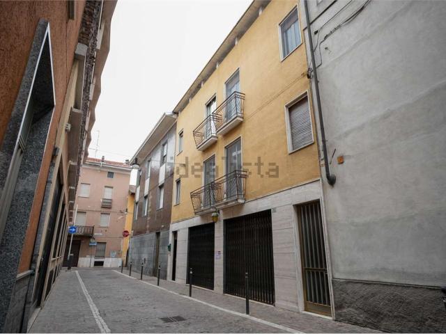 Appartamento in vendita di 200 m² in Via Bianca di Caravaggio, 10