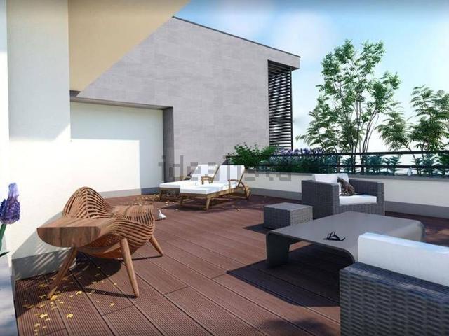 Appartamento in vendita di 200 m² in Via G. Camozzi, 34