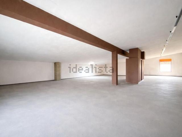 Appartamento in vendita di 200 m² in Via G. Carducci, 7