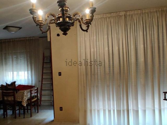 Appartamento in vendita di 200 m² in Via G. PAOLO secondo
