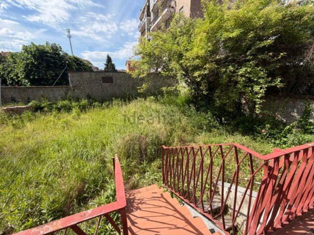 Appartamento in vendita di 200 m² in Via Galileo Galilei