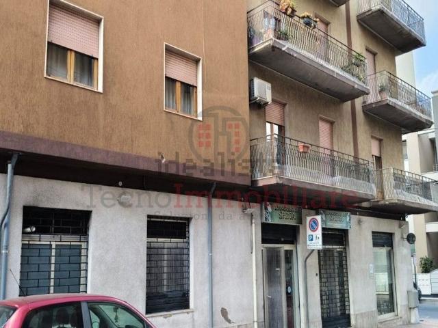 Appartamento in vendita di 200 m² in Via Generale Cascino, 36