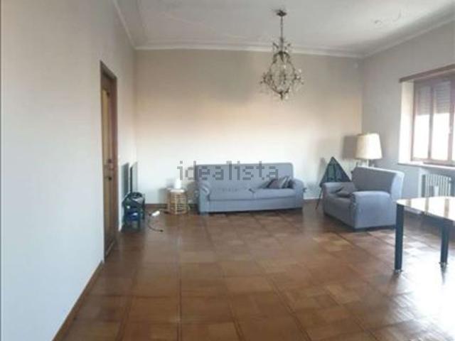 Appartamento in vendita di 200 m² in Via Genova