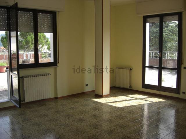 Appartamento in vendita di 200 m² in Via Giacomo Matteotti