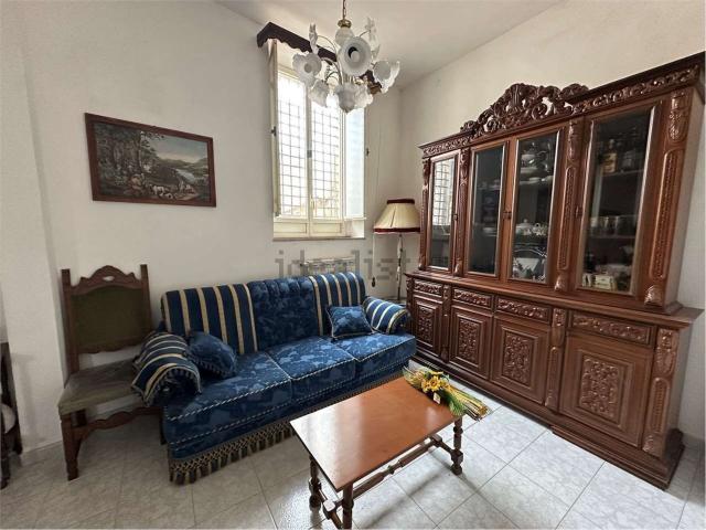 Appartamento in vendita di 200 m² in Via Gianluca Barbieri