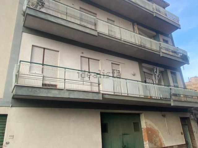 Appartamento in vendita di 200 m² in Via Giovanni Pascoli