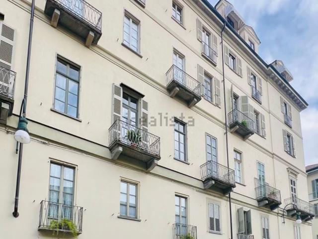 Appartamento in vendita di 200 m² in Via Giovanni Plana, 1
