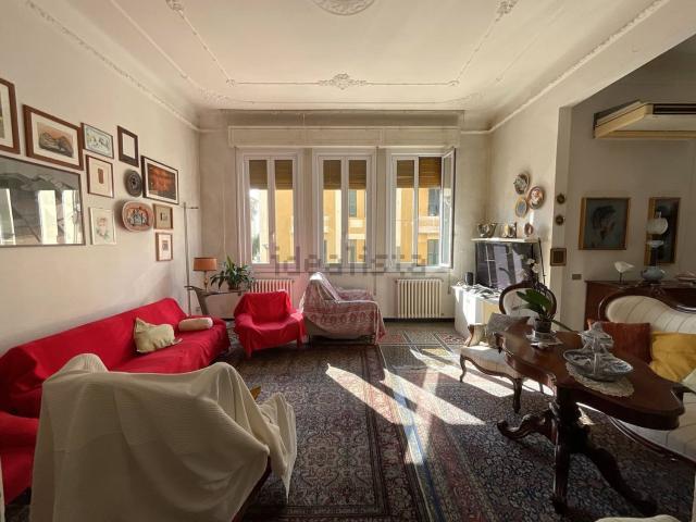 Appartamento in vendita di 200 m² in Via de Mari