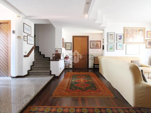 Appartamento in vendita di 200 m² in Via dei Ciliani