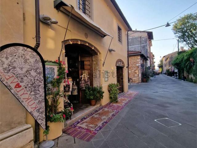 Appartamento in vendita di 200 m² in Via del Marzocco