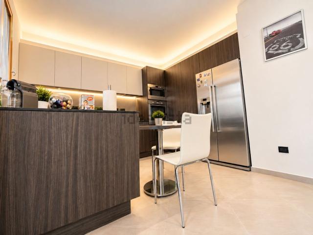 Appartamento in vendita di 200 m² in Via del Giardino A