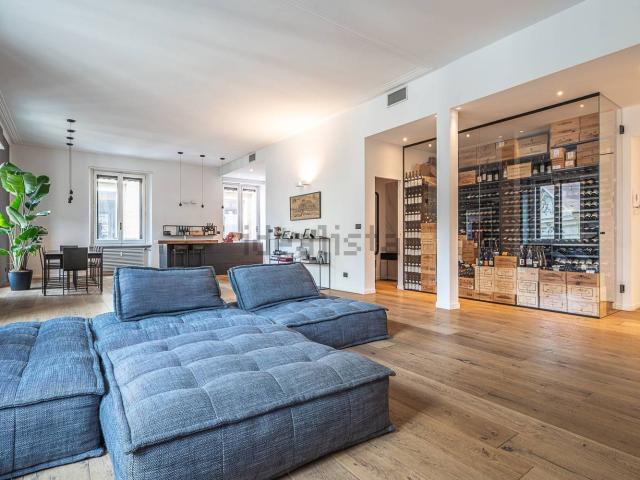 Appartamento in vendita di 200 m² in Via dell&apos Arcivescovado