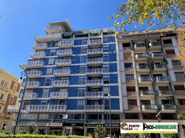 Appartamento in vendita di 200 m² in Via della Libertà