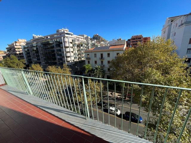 Appartamento in vendita di 200 m² in Via della Libertà, 102
