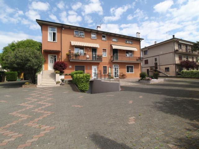 Appartamento in vendita di 200 m² in Via delle Carrare