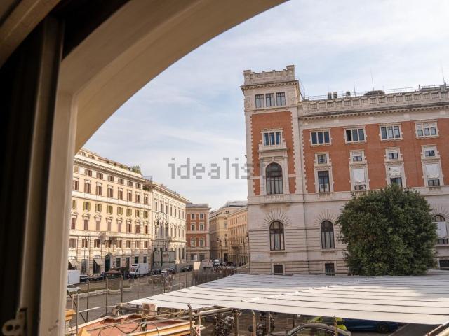 Appartamento in vendita di 200 m² in Via di Campo Marzio, 12
