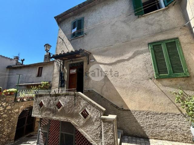 Appartamento in vendita di 200 m² in Via F. Matticari, 24