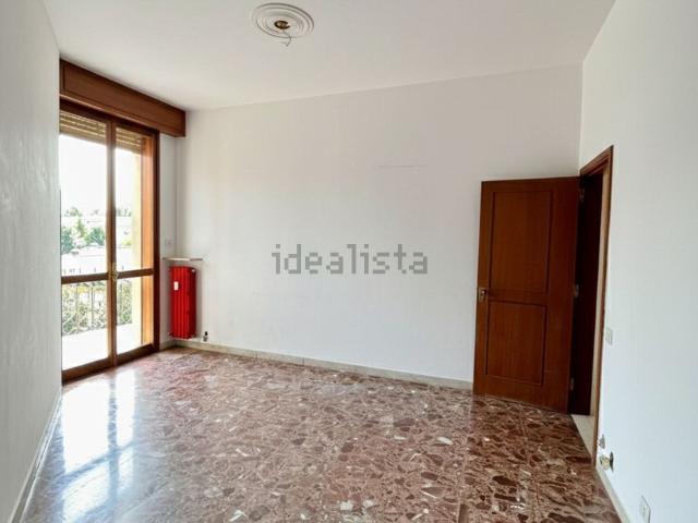 Appartamento in vendita di 200 m² in Via F. Prampolini