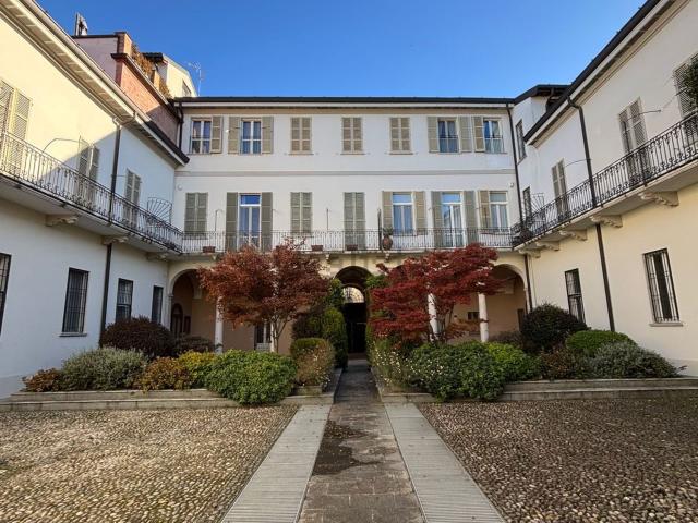 Appartamento in vendita di 200 m² in Via Felice Geromini, 12