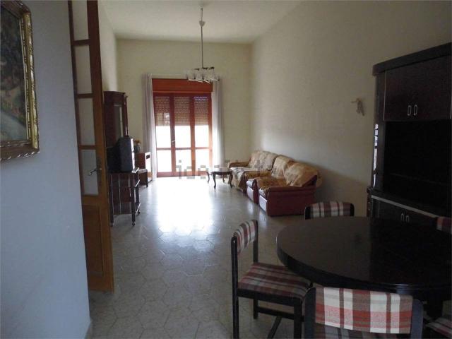 Appartamento in vendita di 200 m² in Via Francesco Crispi