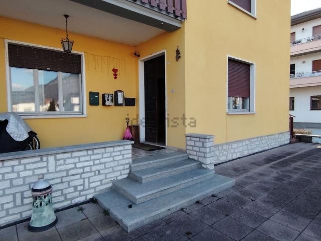 Appartamento in vendita di 200 m² in Via Francesco Pellegrini, 77