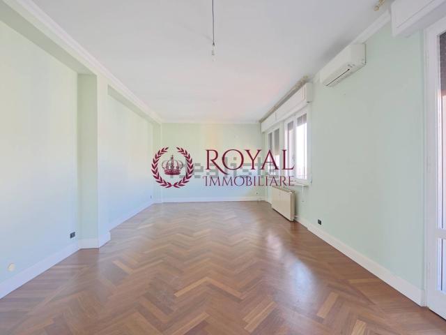 Appartamento in vendita di 200 m² in Via Francesco Redi