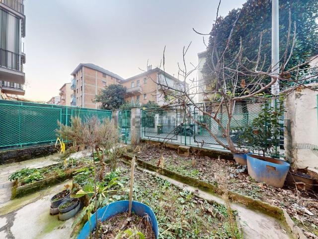 Appartamento in vendita di 200 m² in Via Lauro Rossi, 14