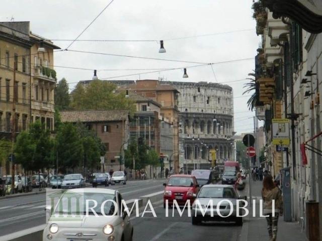 Appartamento in vendita di 200 m² in Via Labicana